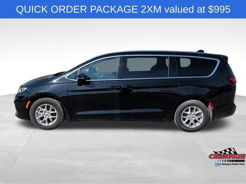 Used 2019 Jeep Renegade Altitude w/ Quick Order Package 2XM image 2