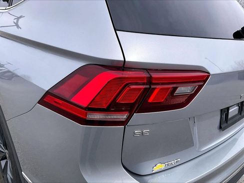 Used 2024 Volkswagen Tiguan SE image 30