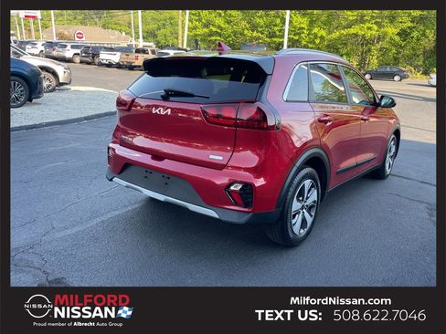 Used 2022 Kia Niro LX FWD image 5