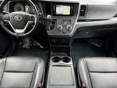 Used 2015 Toyota Sienna SE w/ SE Preferred Package