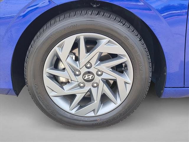 Used 2024 Hyundai Elantra SEL FWD image 24