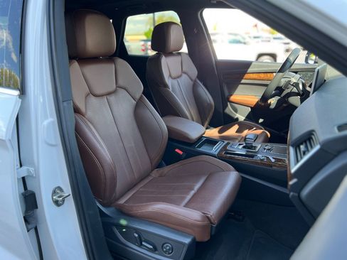 Used 2018 Audi Q5 2.0T Premium Plus w/ Premium Plus Package image 23