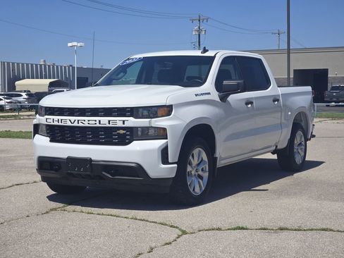 Used 2022 Chevrolet Silverado 1500 Custom RWD image 3