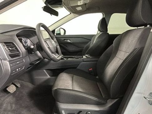 Used 2026 Nissan Rogue SV w/ Cold Weather Package AWD/4WD image 11