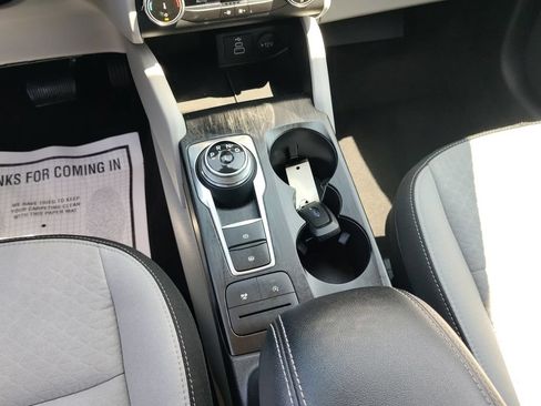 Used 2025 Ford Escape Active AWD/4WD image 35