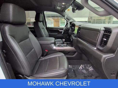 Certified 2023 Chevrolet Silverado 1500 LTZ w/ Technology Package AWD/4WD image 29