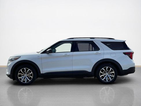 New 2026 Ford Explorer ST-Line image 4