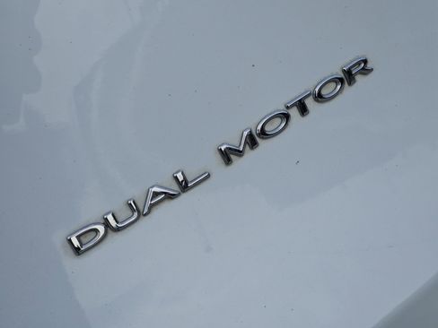 Used 2023 Tesla Model Y Long Range image 14