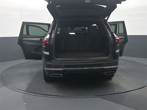 Used 2025 Buick Enclave Preferred image 40