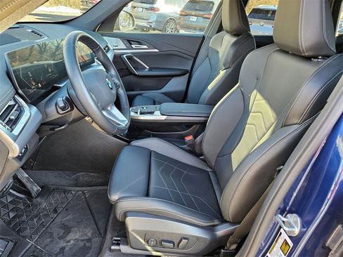 Used 2025 BMW X1 xDrive28i w/ Premium Package image 8