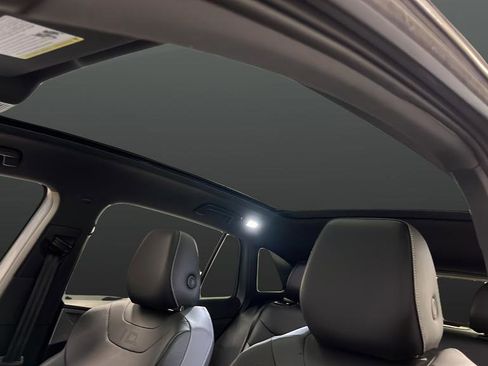 Used 2024 Volkswagen ID.4 Pro S image 12