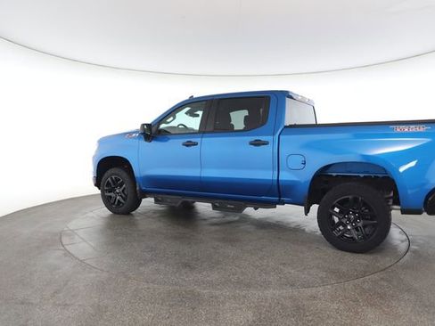 Used 2022 Chevrolet Silverado 1500 Custom Trail Boss w/ LPO, Dark Essentials Package image 9