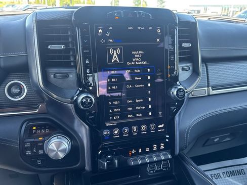Used 2020 RAM 1500 Limited w/ Black Appearance Package AWD/4WD image 54