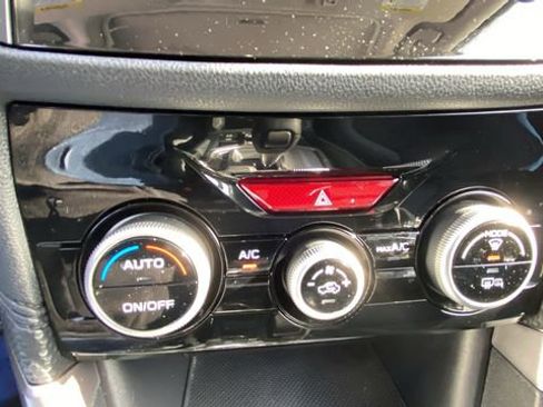 Certified 2023 Subaru Forester Premium image 27