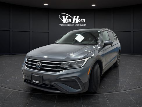 Used 2024 Volkswagen Tiguan S AWD/4WD image 3