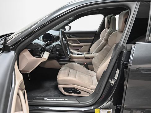 Used 2021 Porsche Taycan Turbo S image 27
