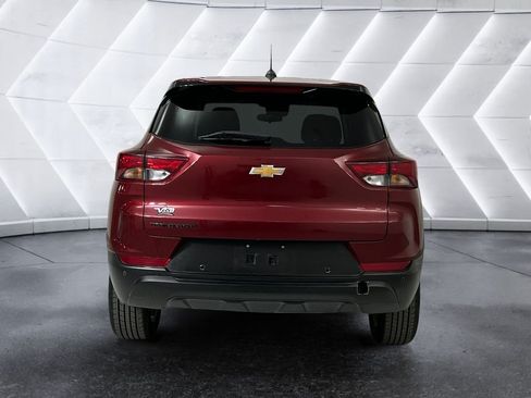 Used 2024 Chevrolet TrailBlazer LS w/ LS Convenience Package FWD image 5
