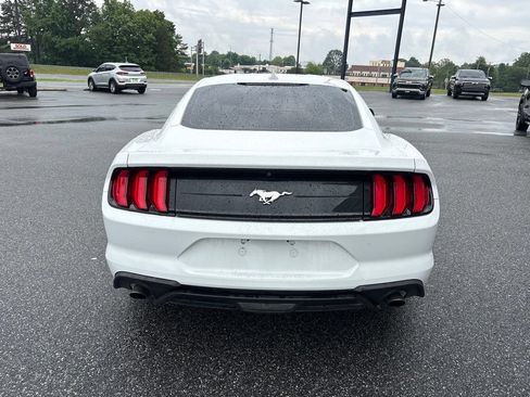 Used 2022 Ford Mustang Coupe RWD image 7