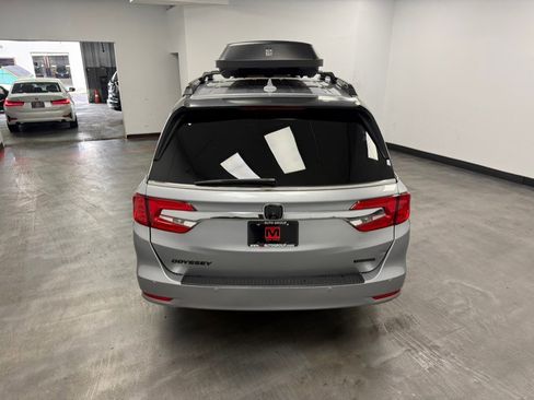 Used 2018 Honda Odyssey Touring image 7