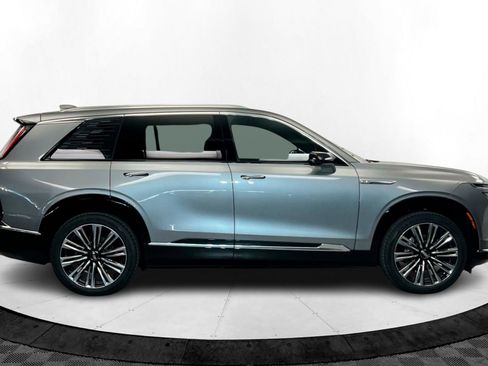 New 2026 Cadillac Vistiq Premium Luxury w/ LPO, Floor Liner Package image 7