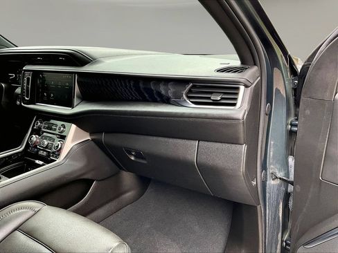 Used 2022 GMC Yukon Denali AWD/4WD image 29