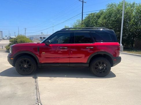 Used 2025 Ford Bronco Sport Badlands w/ Badlands Tech Package AWD/4WD image 2