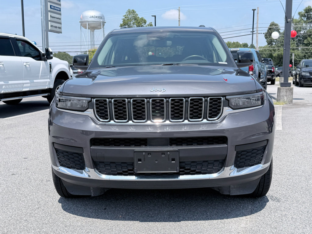 Used 2023 Jeep Grand Cherokee L Laredo RWD image 3