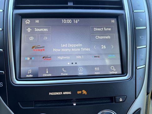 Used 2020 Lincoln Nautilus Reserve w/ Equipment Group 201A image 11