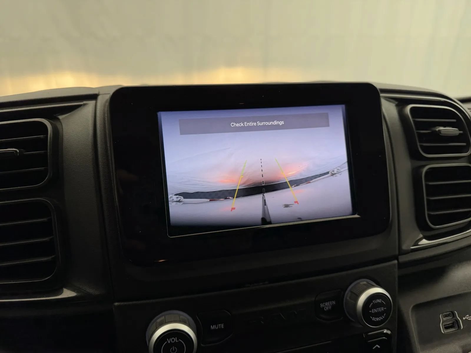 Used 2023 RAM ProMaster 2500 FWD image 19