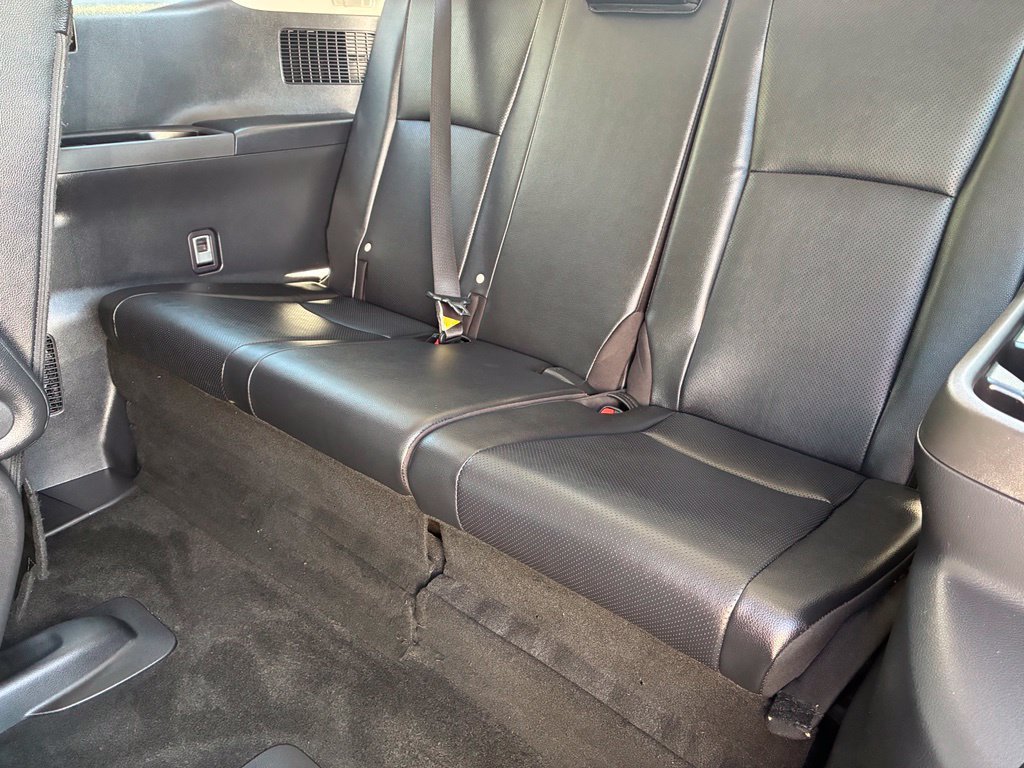 Used 2024 Toyota Grand Highlander AWD image 30