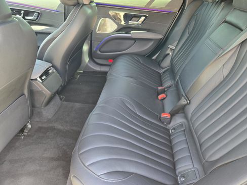 Used 2022 Mercedes-Benz EQS 450+ Sedan image 27