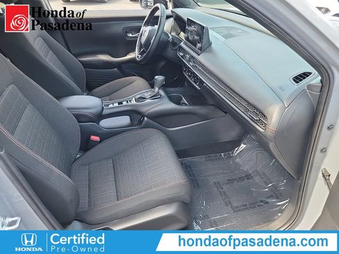 Certified 2025 Honda HR-V Sport image 23
