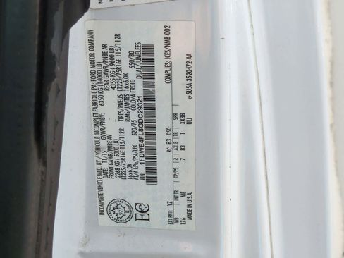 Used 2016 Ford E-450 and Econoline 450 Super Duty w/ Exterior Upgrade Package image 32