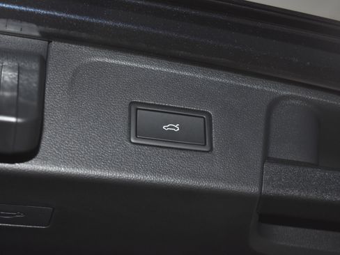 New 2026 Volkswagen Atlas SE image 26