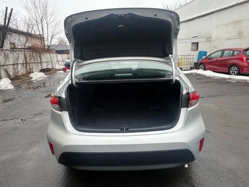 Used 2025 Toyota Corolla LE image 10