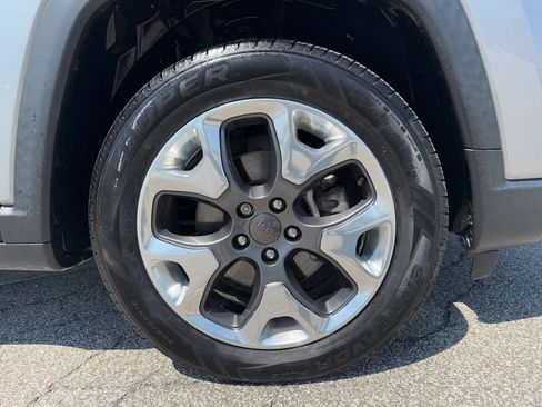 Used 2022 Jeep Compass Limited AWD/4WD image 40