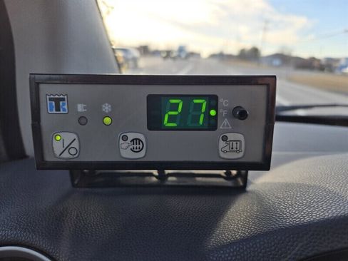 Used 2012 Ford Transit Connect XLT image 29