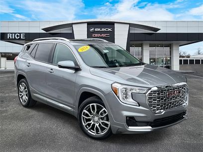 Used 2024 GMC Terrain Denali w/ Denali Premium Package