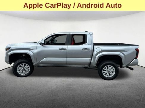 Used 2025 Toyota Tacoma SR5 AWD/4WD image 6