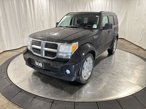 Used 2010 Dodge Nitro SE image 1