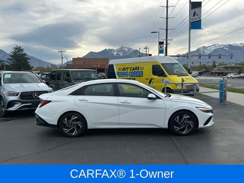 Used 2024 Hyundai Elantra Limited FWD image 2