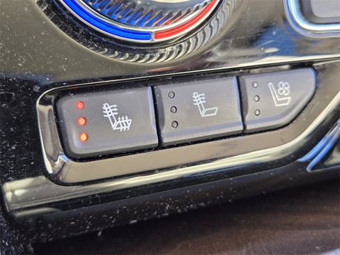 Used 2022 GMC Yukon Denali image 29