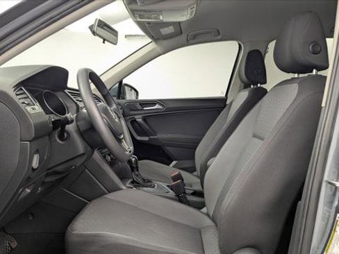 Used 2020 Volkswagen Tiguan S image 13