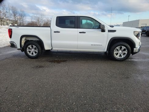 Used 2023 GMC Sierra 1500 Pro w/ Pro Value Package image 4