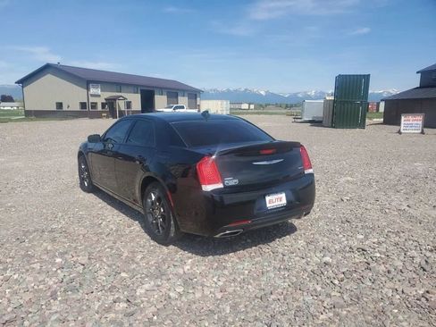 Used 2020 Chrysler 300 Limited image 8