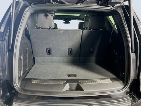 Used 2025 Chevrolet Tahoe RST w/ RST Capability Package image 28