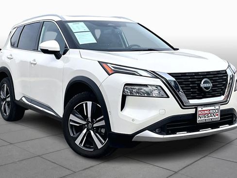 Certified 2022 Nissan Rogue Platinum w/ Head-Up Display Package image 3