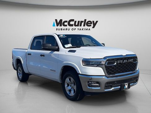 Used 2025 RAM 1500 Big Horn AWD/4WD image 7