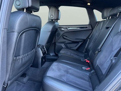 Used 2017 Porsche Macan image 5