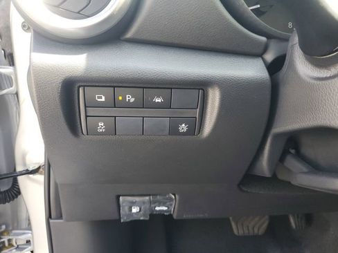 Certified 2025 Nissan Versa S w/ Trunk Package FWD image 27